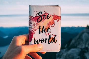 世俱杯决赛-霍勒迪制胜时刻，爵士险胜独行侠的背后博弈