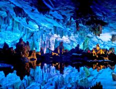 世俱杯时间-教科书级防守！库尔图瓦神扑助皇马雷恩巅峰战击退葡萄牙劲旅