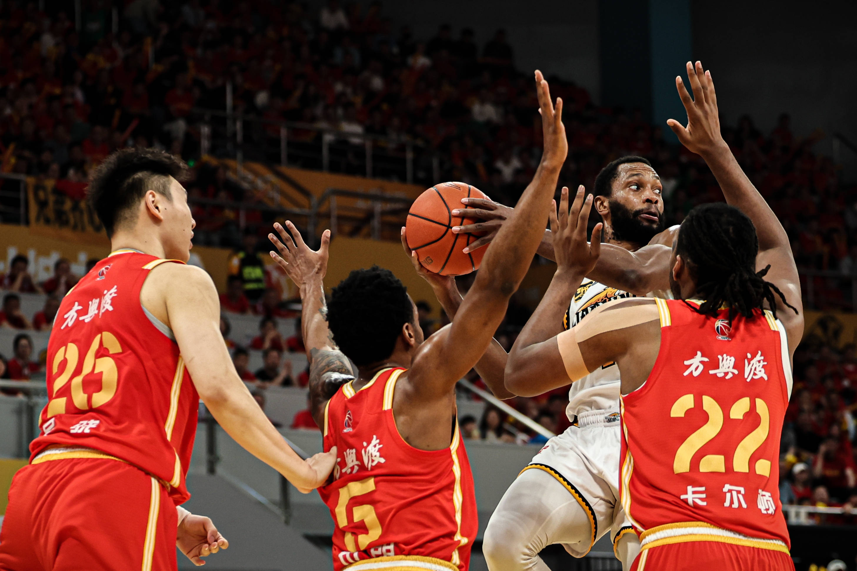 世俱杯直播-辽宁队实力横扫对手，连胜畅快