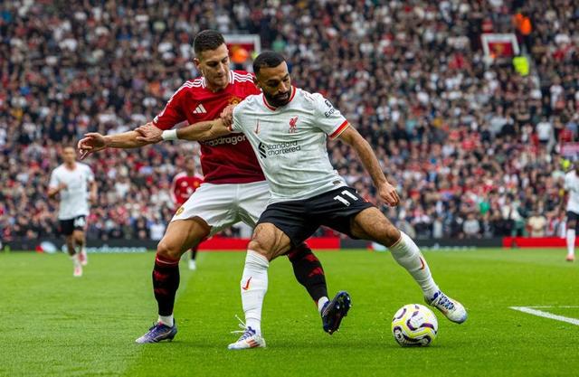 世俱杯-包含利物浦遭遇强敌，险胜晋级四强的词条