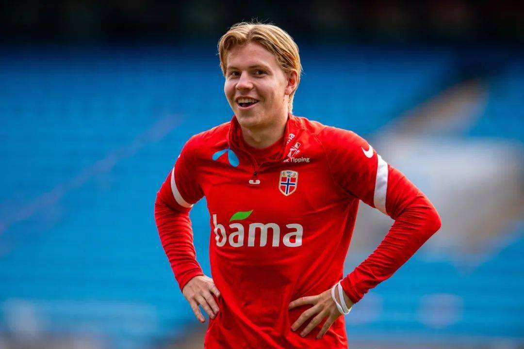 世俱杯改制-包含土耳其主场战平瑞士，积分榜上升至第五位的词条