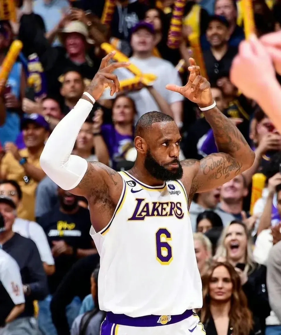 世俱杯时间-关于挑大梁者球员出色表现，团队默契无间的信息