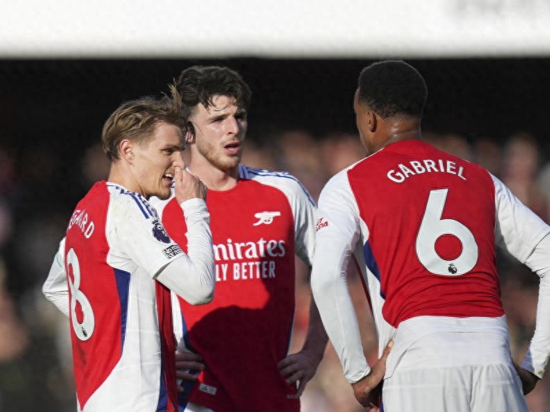 世俱杯参赛资格-阿森纳客场抢分，英格兰足球联赛排名上升