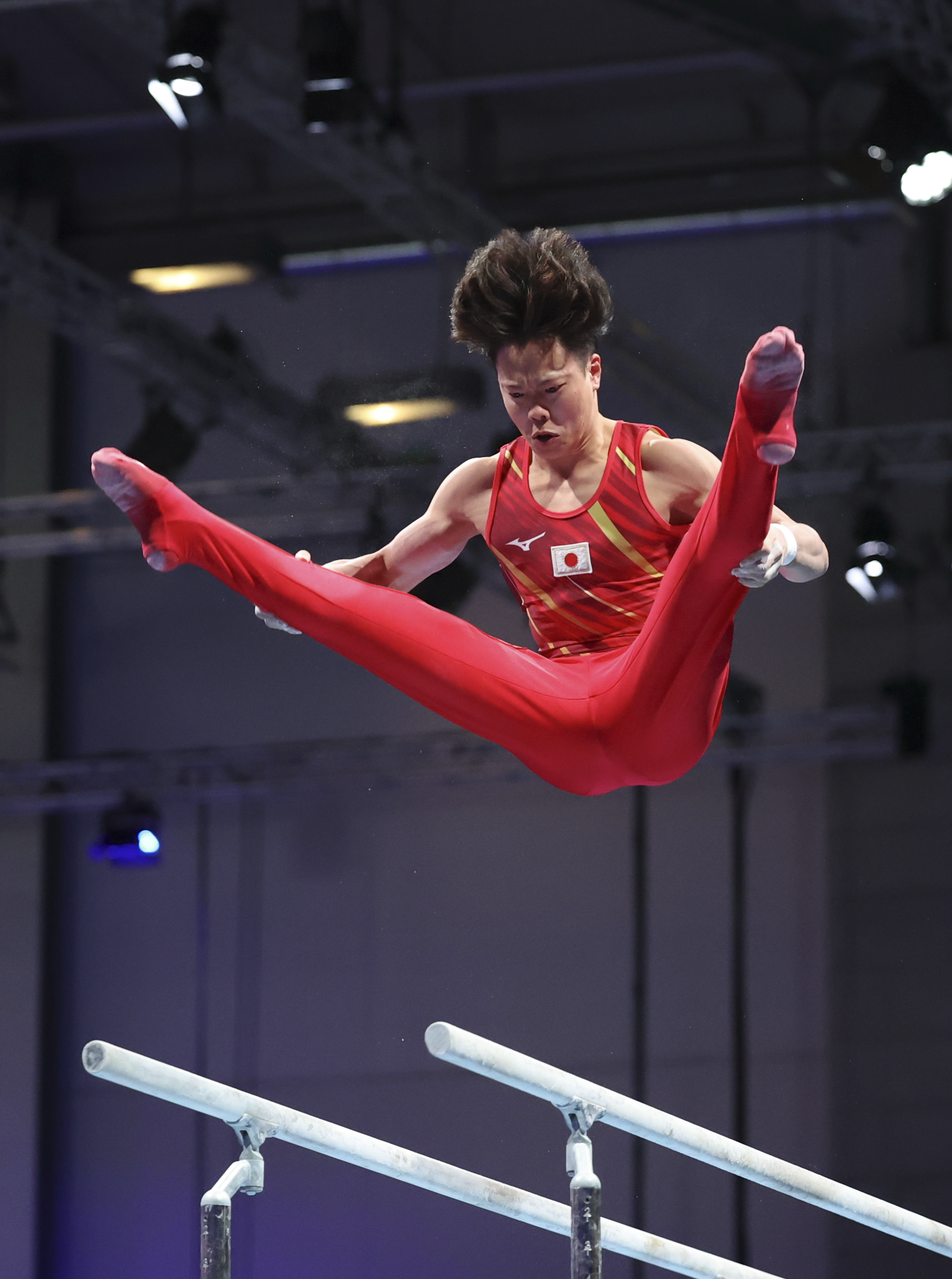 世俱杯决赛-体操选手发挥出色，荣膺最佳MVP的简单介绍